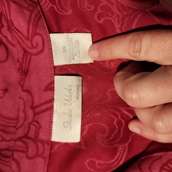 Studio Works Woman size 3X pink long sleeve button down blouse - Picture 8 of 9